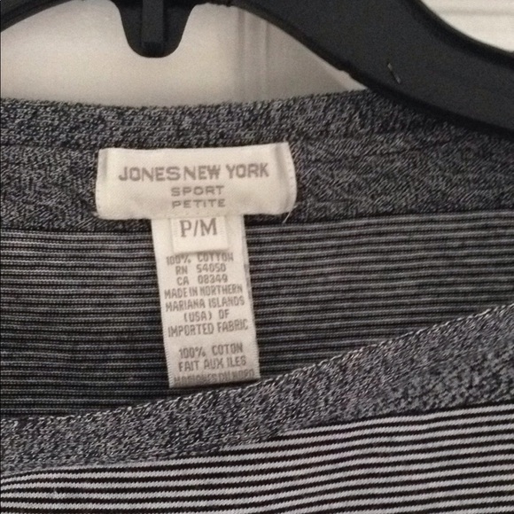 Top - Picture 2 of 2